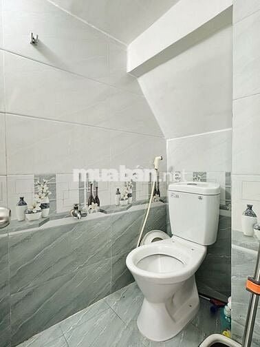 NHÀ ĐẸP 3 TẦNG, 3PN, HẺM PHẠM VĂN CHIÊU,P14, GV, GIÁ CHỈ 3.450 TỶ TL.