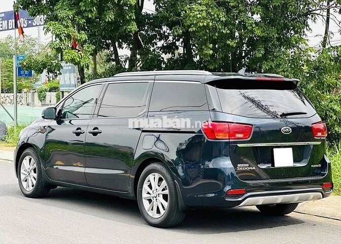 Kia Sedona 2019 2020 bản full máy dầu Platinum