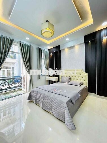 Nhà 3 lầu, 4 PN, HXH khu đồng bộ Quang Trung