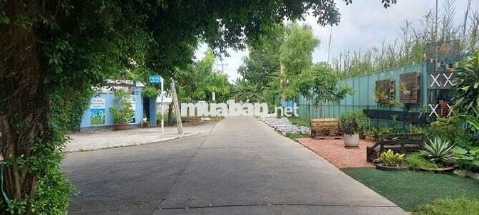 Mặt tien 274 long thới đối diện dư án hòa bình. Cách đường dẫn CT 1km
