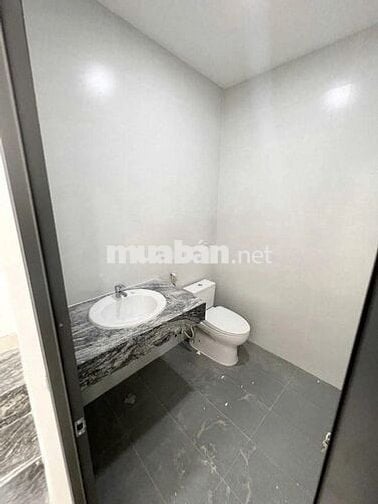 🏠 Nhà MT Đinh Tiên Hoàng, Q1 | 3 Tầng | Nhận Ngay – Giá Tốt 📞