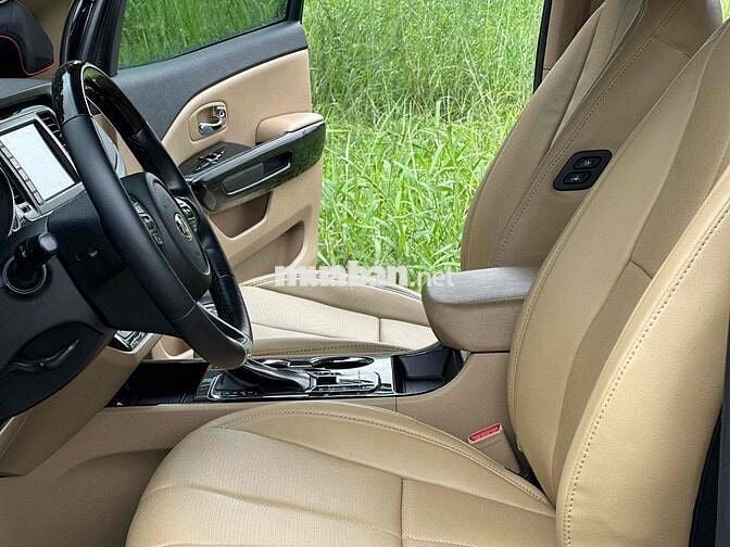 Kia Sedona 2019 2020 bản full máy dầu Platinum