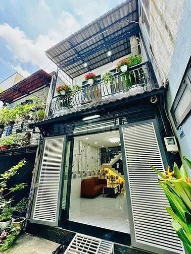 Chính chủ gửi bán nhà hẻm xe hơi đường số 11, Thủ Đức, giá 2 tỷ 890 TL