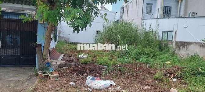 Mặt tien 274 long thới đối diện dư án hòa bình. Cách đường dẫn CT 1km