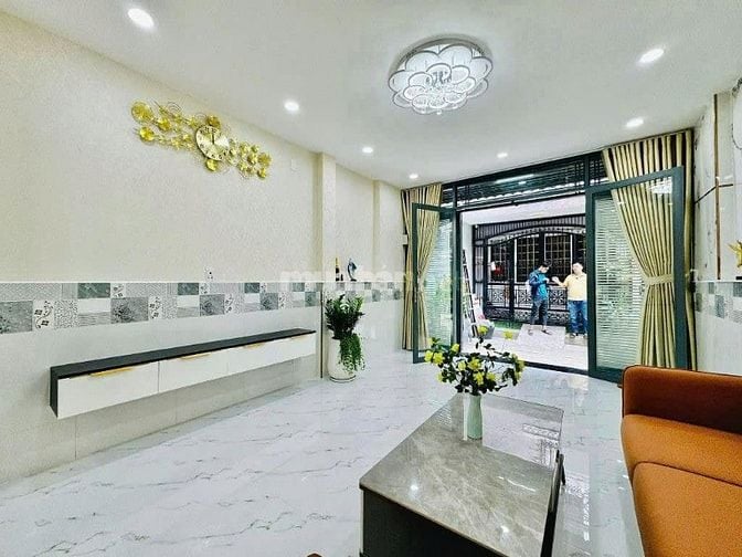 Chính chủ gửi bán nhà hẻm xe hơi đường số 11, Thủ Đức, giá 2 tỷ 890 TL