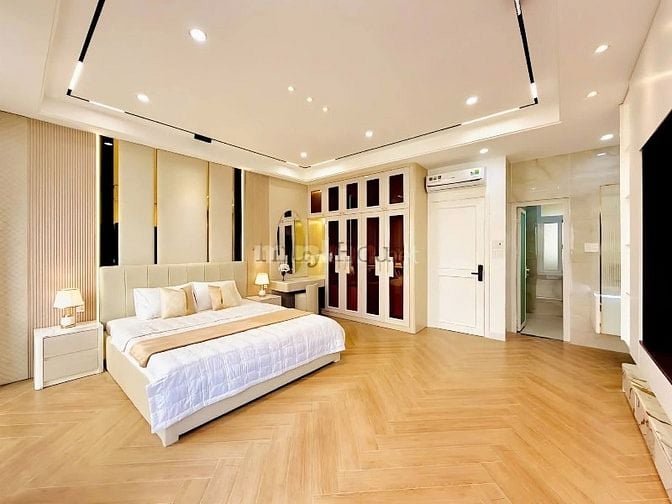 Chủ Ngộp (Bank) Nhà Đường CMT 8 P.11 Quận 3 - $7TY7/DT64m2 