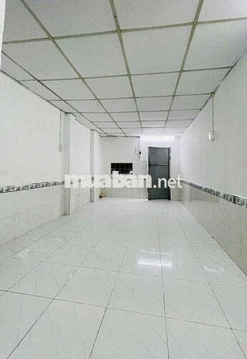 Cho thuê gấp phòng trọ ung văn khiêm có nhà vệ sinh riêng khá rộng cho