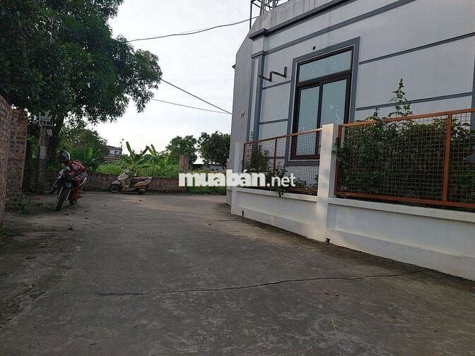 Giá Chưa đến 3ty Có ngay nhà sẵn ở diện tích 127,5m2 Fulff thổ cư