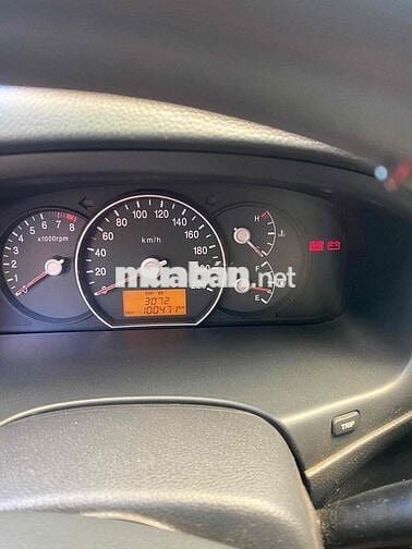 Kia Carens 2011 EX 2.0 MT - 10000 km