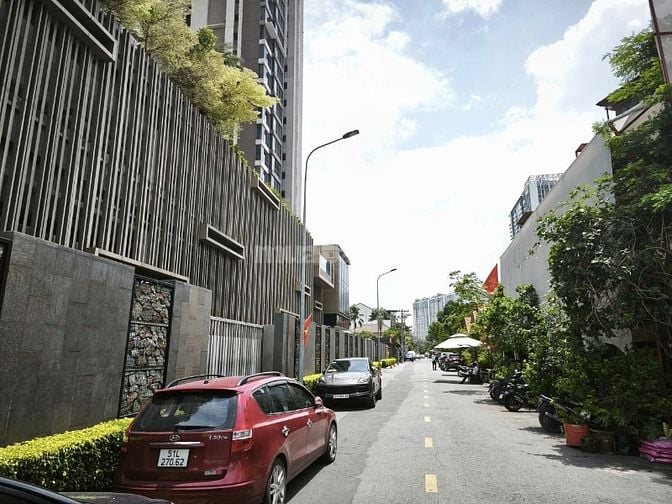 Bán Đất Vị Trí Đắc Địa Nhất Thảo Điền Cách Nhà Ga An Phú 300m.