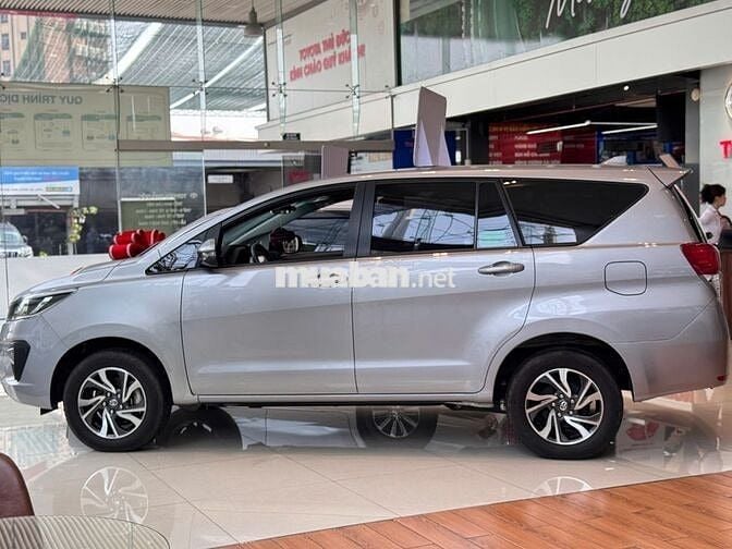 Innova 2.0E 2024 Số Sàn - 24.107 km - Giá Còn Giảm