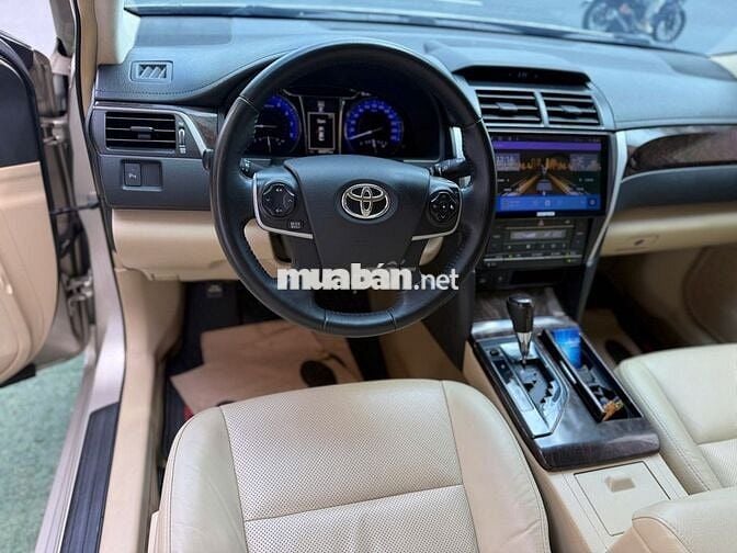 Toyota Camry 2.0E