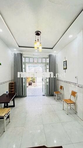 Bán Nhà 2 Tầng -  DT 112m2, Giá 3.85 Tỷ - Sổ Hồng Riêng - Hẻm Xe Hơi