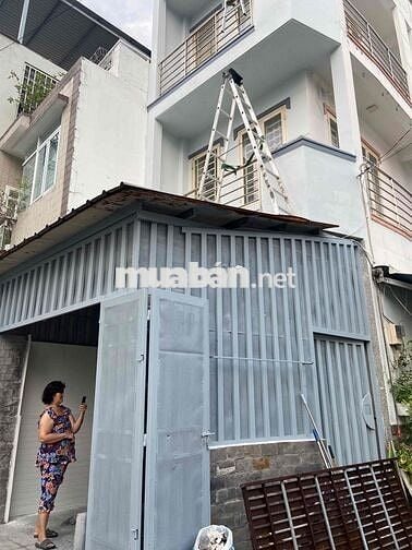 Bán nhà hẻm xe hơi 2 mặt tiền đường số 4 ngay sát trung tâm Gigamall.
