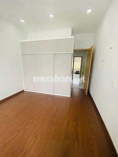 Bán Nhà 2 Tầng -  DT 112m2, Giá 3.85 Tỷ - Sổ Hồng Riêng - Hẻm Xe Hơi