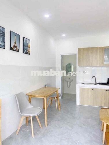 PHÒNG HIẾM TRỐNG LẠI - 1 TRỆT 1 LẦU - 60M2 - NGAY NGÃ TƯ HÀNG XANH