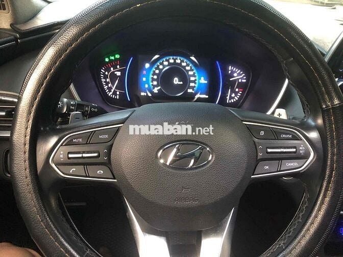 Hyundai Santa Fe 2019 2.2L HTRAC - 91000 km