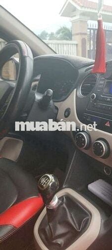 Bán hyundai i10 đời 2015 Sedan 1.2 MT - 82 km