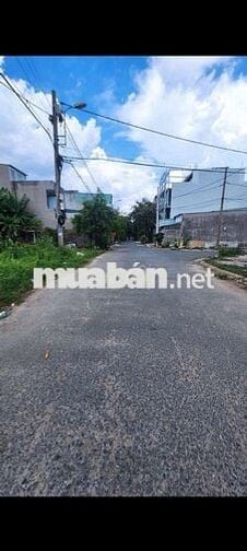Bán nhà 3 tầng 113m2, đường lớn xe tải ngay khu dân cư Tân Tiến, Q12