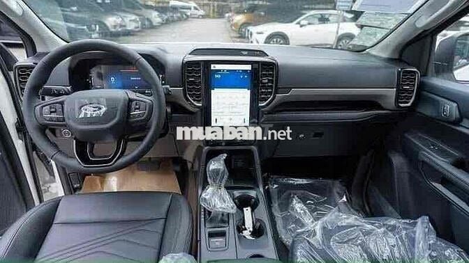 Ford Everest 2025 Titanium 2.0L Số tự động 7 chỗ