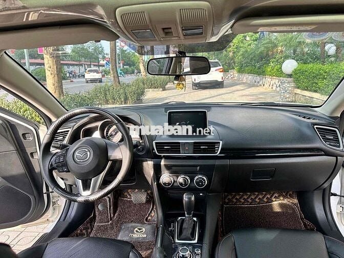 Mazda 3 2017 1.5 AT - 150000 km