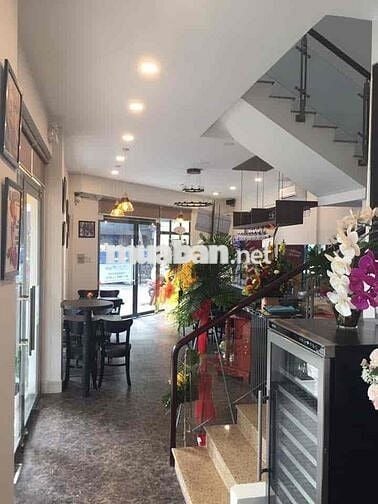 GÓC 2 MẶT TIỀN, CÓ LỀ RỘNG, CÓ THANG MÁY HÀNG SỐ 10E TRẦN NHẬT DUẬT Q1