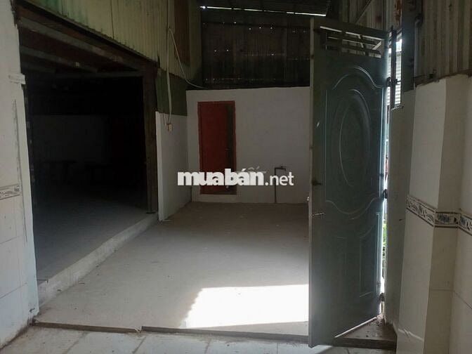 CHO THUÊ NHÀ XƯỞNG 550M2 BÌNH CHÁNH, GẦN LONG AN CŨ