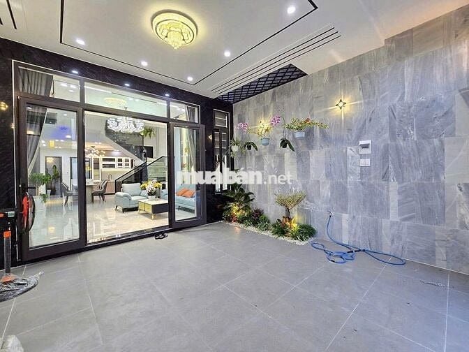 CHÍNH CHỦ CHO THUÊ GẤP - 406C Cộng Hòa, P13,TB - DT 5x18m, 5 phòng