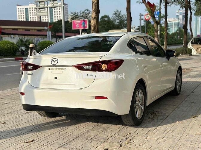 Mazda 3 2017 1.5 AT - 150000 km