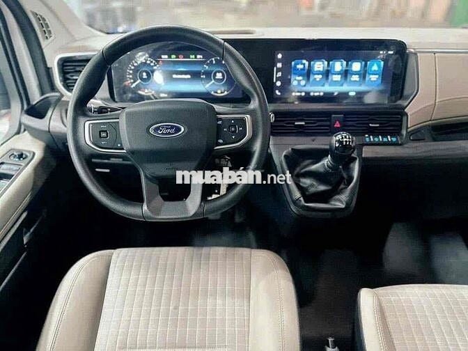 Ford Transit 2025 Premium+ 16 chỗ từ 250Tr nhận xe