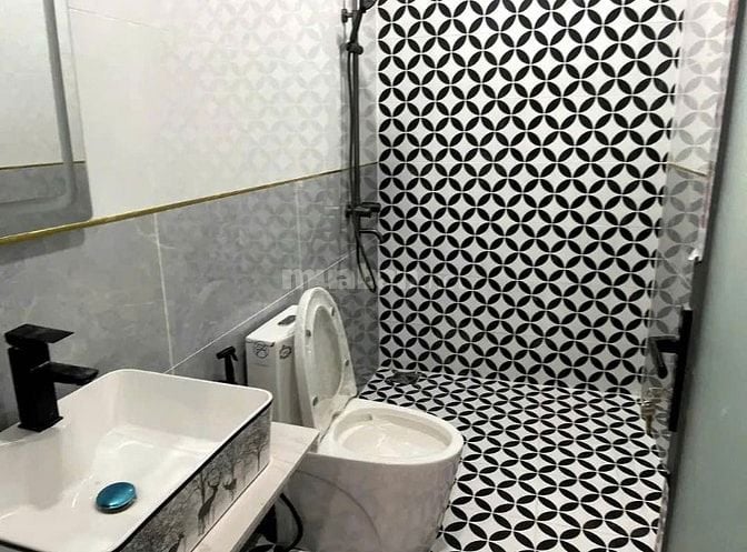 Bán nhà Đinh Đức Thiện 6x20 hẻm xe hơi thông. 0939526689