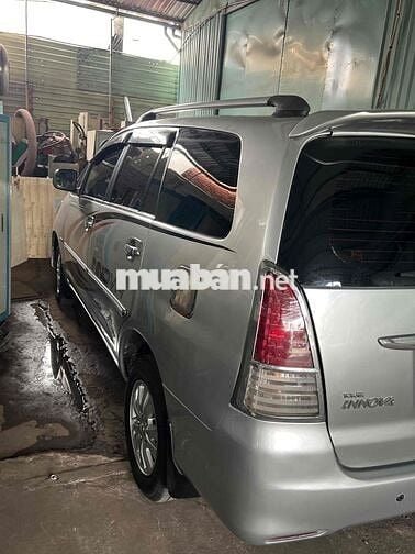 Toyota Innova 2010G xịn ace cần mua dùng lhe