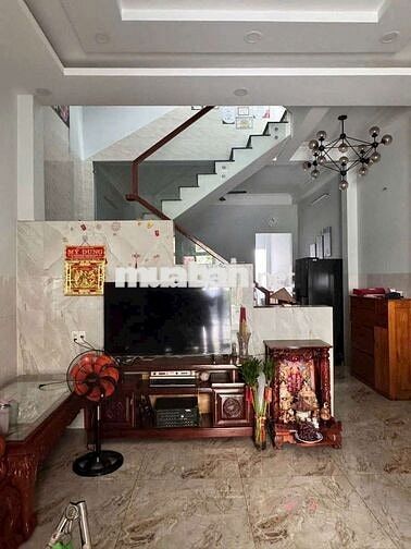 Nhà đẹp 5m x 30m. 150m2 Thổ cư Đúc 1 lầu Mặt tiền Đ. Tân Chánh Hiệp 26