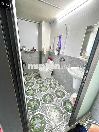 STUDIO FULL NỘI THẤT_THANG MÁY_GẦN VHU_HƯƠNG LỘ 2_FREE XE VÀ DỊCH VU