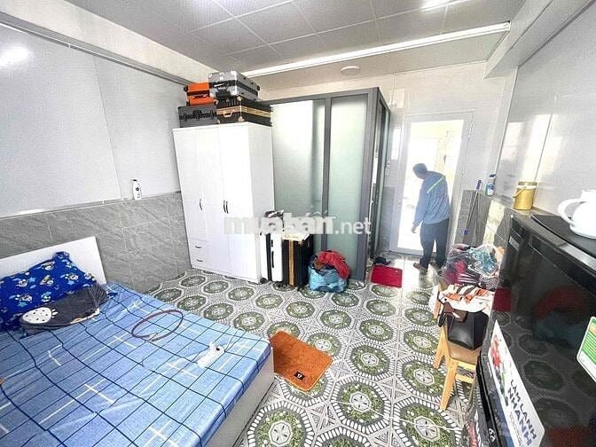 STUDIO FULL NỘI THẤT_THANG MÁY_GẦN VHU_HƯƠNG LỘ 2_FREE XE VÀ DỊCH VU
