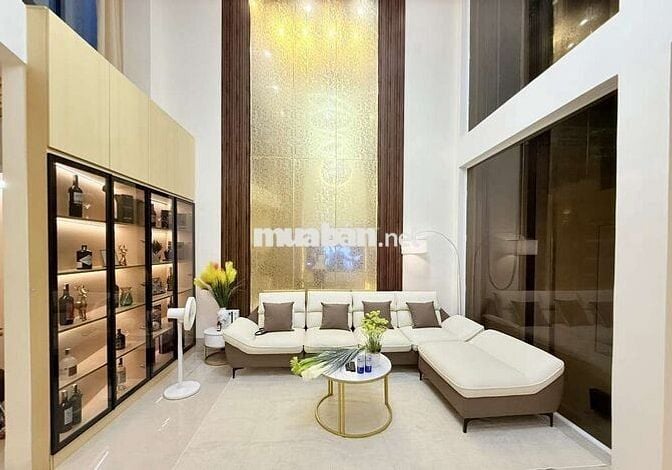 Siêu phẩm nhà đẹp , 1/ ngắn thẳng tấp . phạm Văn Chiêu