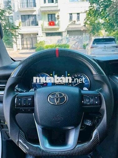 Toyota Fortuner 2.4 4x2 AT sản xuất 2022