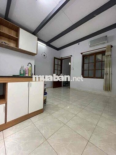 CHO THUÊ CĂN HỘ DỊCH VỤ FULL NỘI THẤT NGAY GẦN PHẠM VĂN ĐỒNG