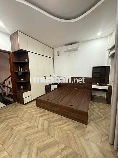 nhà full Nội Thất trệt 3 lầu 4 phòng ngủ 4wc, hẻm xe tải