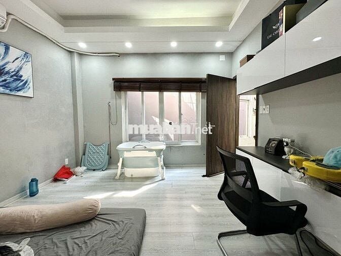 Bán nhà đẹp HXH Hoàng Hoa Thám 5 tầng mới 5PN sổ đẹp nở hậu