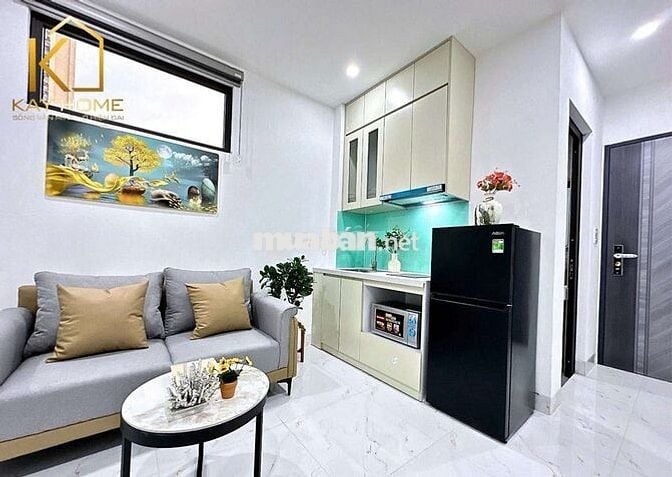 Siêu phẩm CCMN 1n1k 35m2 Full đồ xịn sò. Ban công thoáng tại Cự Lộc