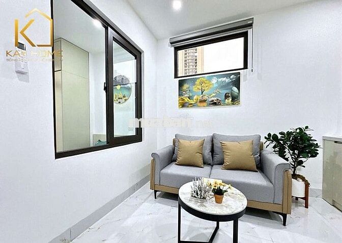 Siêu phẩm CCMN 1n1k 35m2 Full đồ xịn sò. Ban công thoáng tại Cự Lộc