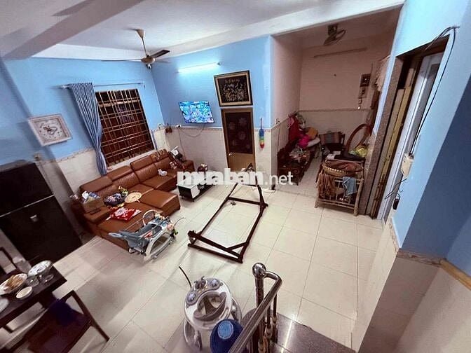 Nhà Mặt Tiền Quốc Lộ 1A gần Chợ Trường Học