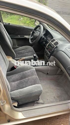 Ford Laser 2001 Deluxe 1.6 MT - 199000 km