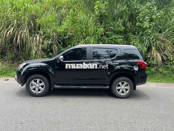 Isuzu Dmax 2016 LS 2.5 MT - 152400 km