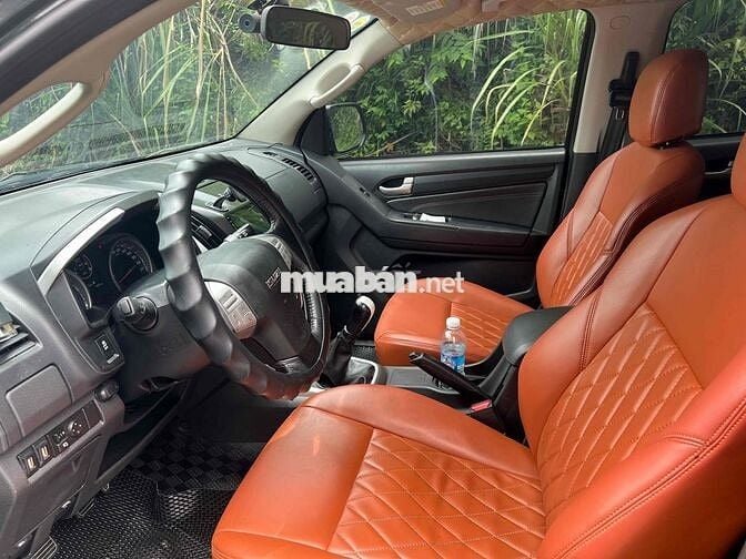 Isuzu Dmax 2016 LS 2.5 MT - 152400 km