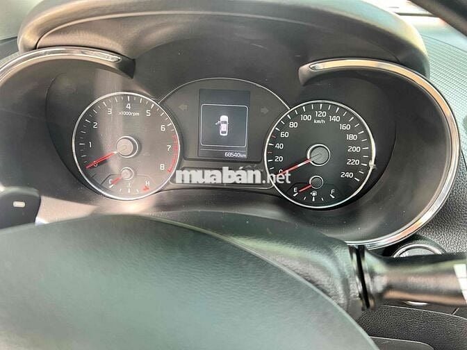 Kia Cerato 2017 1.6 AT - 68000 km