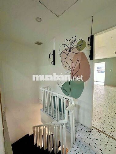 Cho thuê mặt tiền gần Hai Bả Trưng , nhà mới đẹp -4x16m , trệt , lầu .