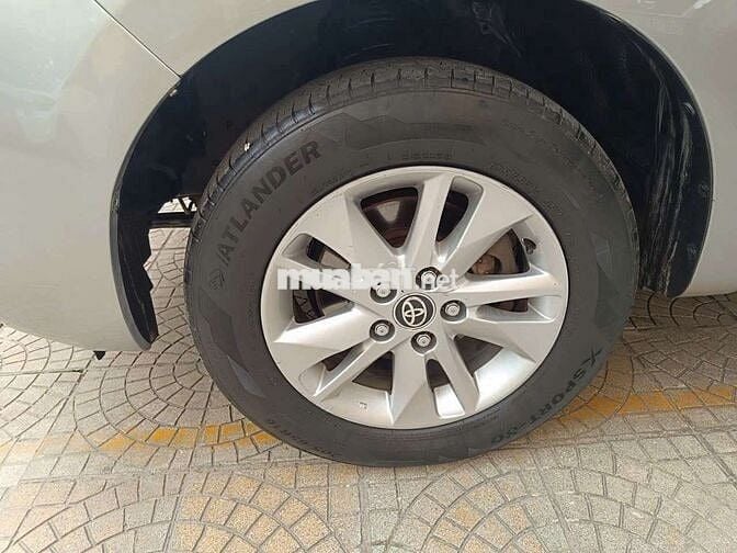 Toyota Innova 2.0G 2019 - 15000 km