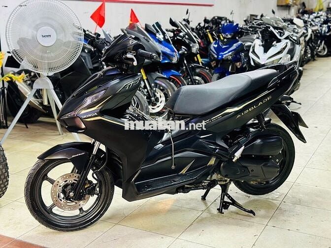 XE MÁY THỊNH PHÁT- AIR BLADE 125 ĐEN NHÁM LƯỚT ĐẸP
